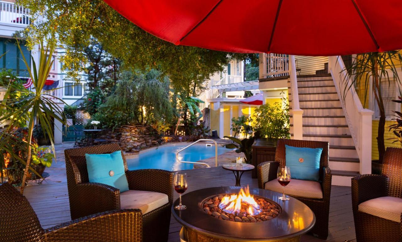 Azalea Inn And Villas Savannah Exteriör bild
