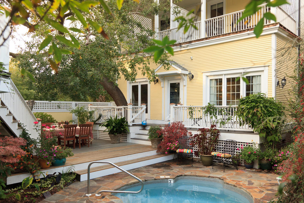 Azalea Inn And Villas Savannah Exteriör bild